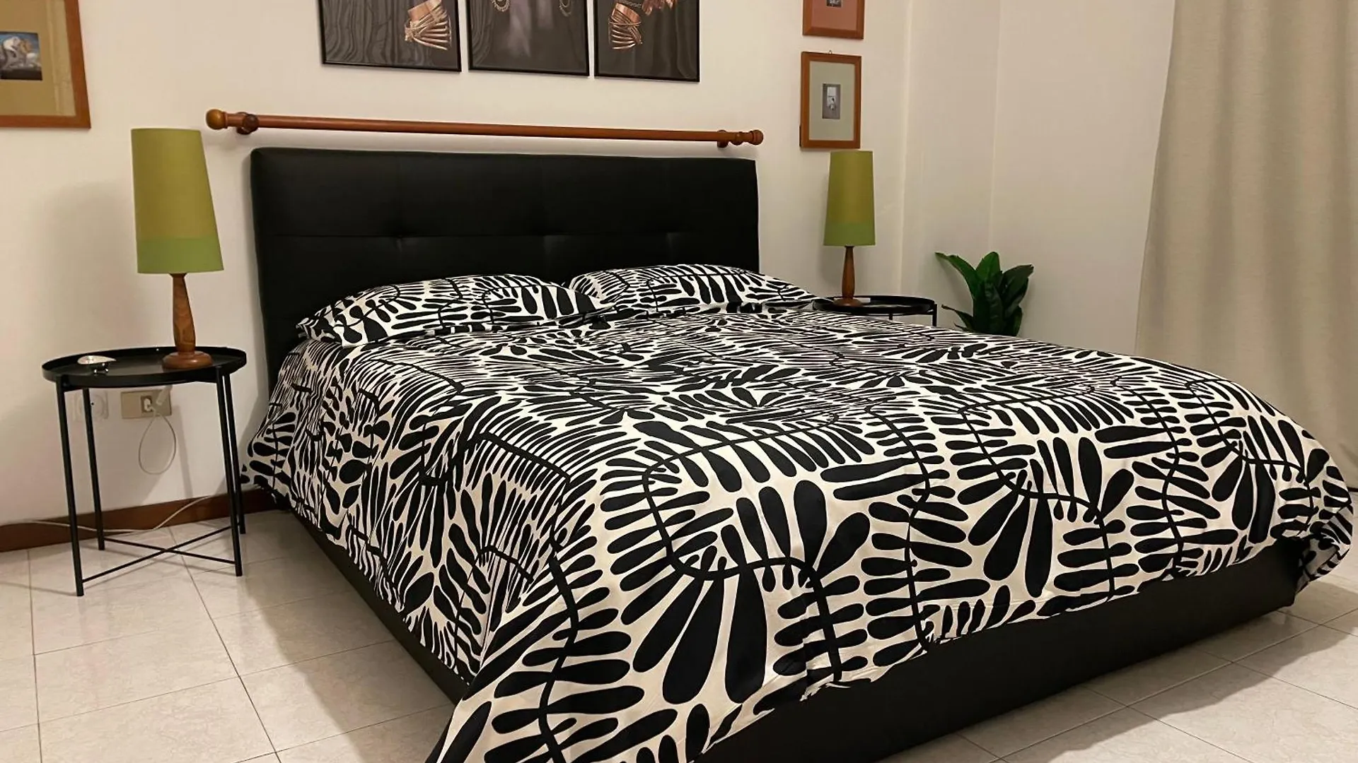 Spazioso Appartamento Roma Eur 120 Mq Con Palestra E Parcheggio Privati Apartment