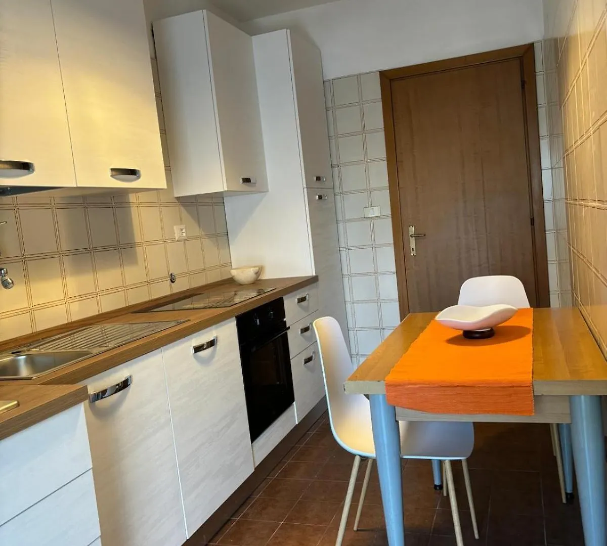 Spazioso Appartamento Roma Eur 120 Mq Con Palestra E Parcheggio Privati Apartment Rome