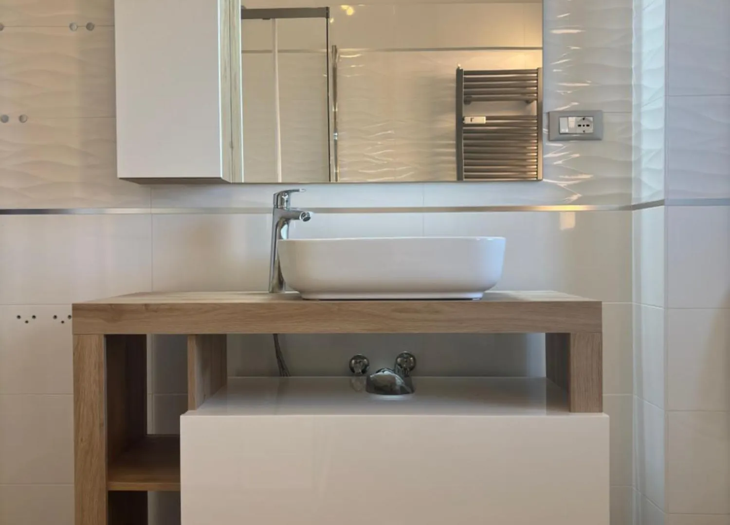 Spazioso Appartamento Roma Eur 120 Mq Con Palestra E Parcheggio Privati